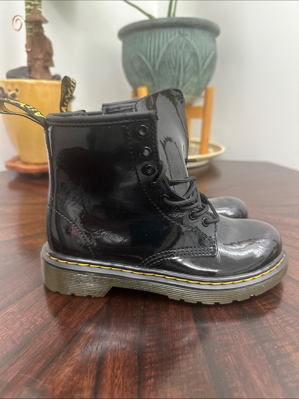Dr. Martens Kids Black Patent Lace-Up 1460 Boots